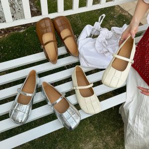 Mary Jane Shoe Style 022